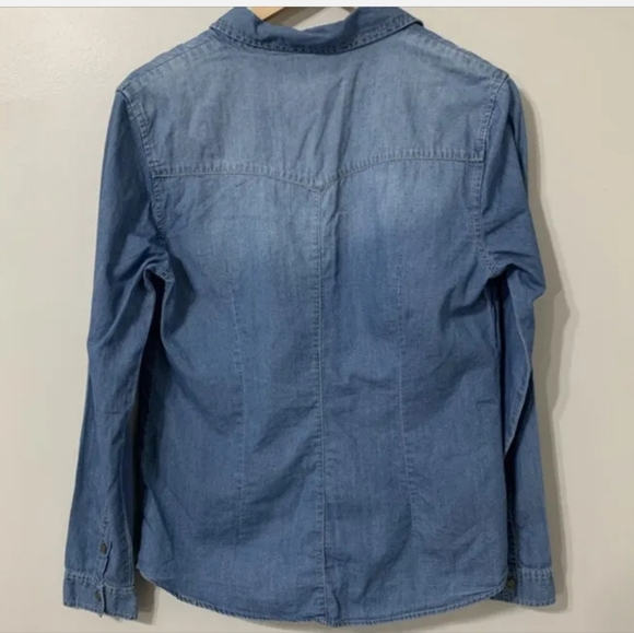 💙American Rag jean long sleeve - Picture 2 of 5